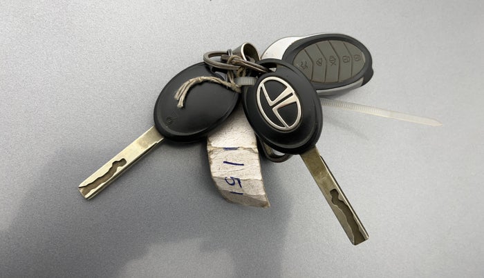 2019 Tata Tiago XM PETROL, Petrol, Manual, 54,048 km, Key Close Up