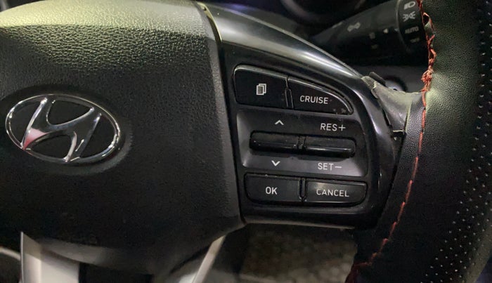 2020 Hyundai VENUE SX (O) 1.5 CRDI, Diesel, Manual, 88,879 km, Adaptive Cruise Control