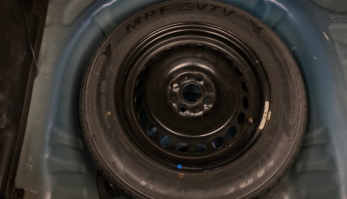 2016 Maruti Baleno DELTA PETROL 1.2, Petrol, Manual, 40,400 km, Spare Tyre