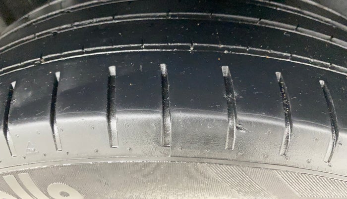 2023 Toyota Glanza G E-CNG, CNG, Manual, 30,783 km, Left Rear Tyre Tread