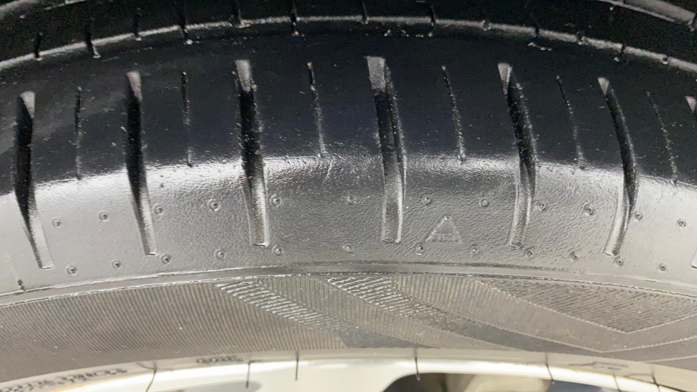 2023 Toyota Glanza G E-CNG, CNG, Manual, 30,783 km, Right Front Tyre Tread