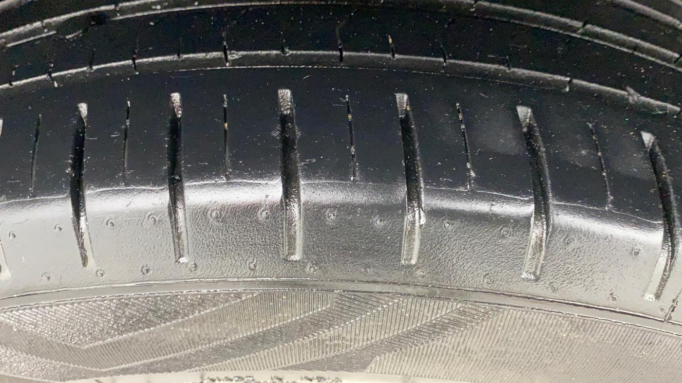 2023 Toyota Glanza G E-CNG, CNG, Manual, 30,783 km, Right Rear Tyre Tread