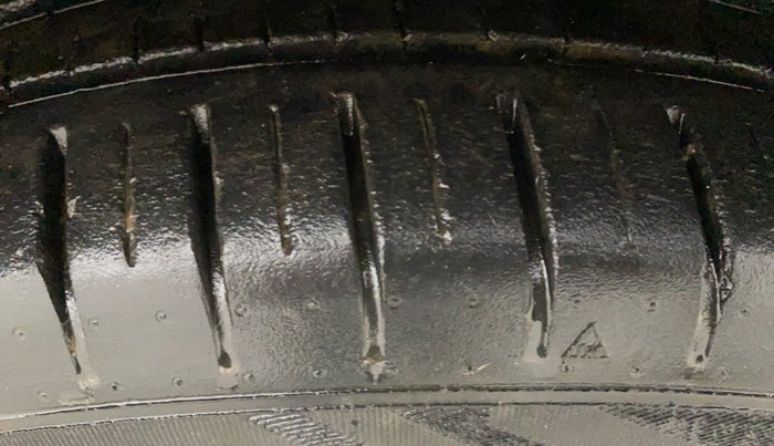 2017 Maruti Baleno ALPHA DIESEL 1.3, Diesel, Manual, 61,018 km, Right Front Tyre Tread