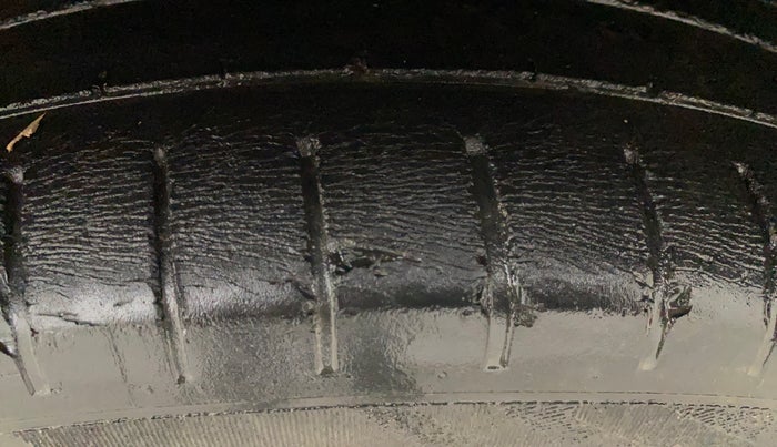 2017 Maruti Baleno ALPHA DIESEL 1.3, Diesel, Manual, 61,018 km, Left Front Tyre Tread