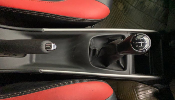 2017 Maruti Baleno ALPHA DIESEL 1.3, Diesel, Manual, 61,018 km, Gear Lever