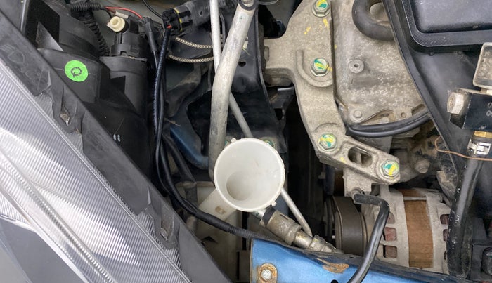 2018 Nissan Micra Active XL O, CNG, Manual, 47,617 km, Front windshield - Wiper bottle cap missing