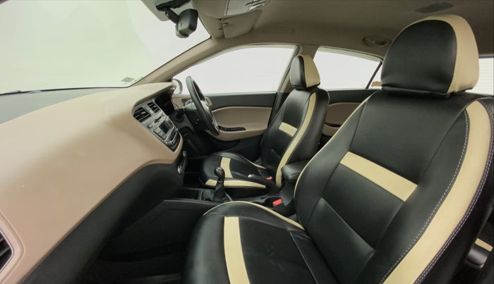 2015 Hyundai Elite i20 SPORTZ (O) 1.2, Petrol, Manual, 51,512 km, Right Side Front Door Cabin