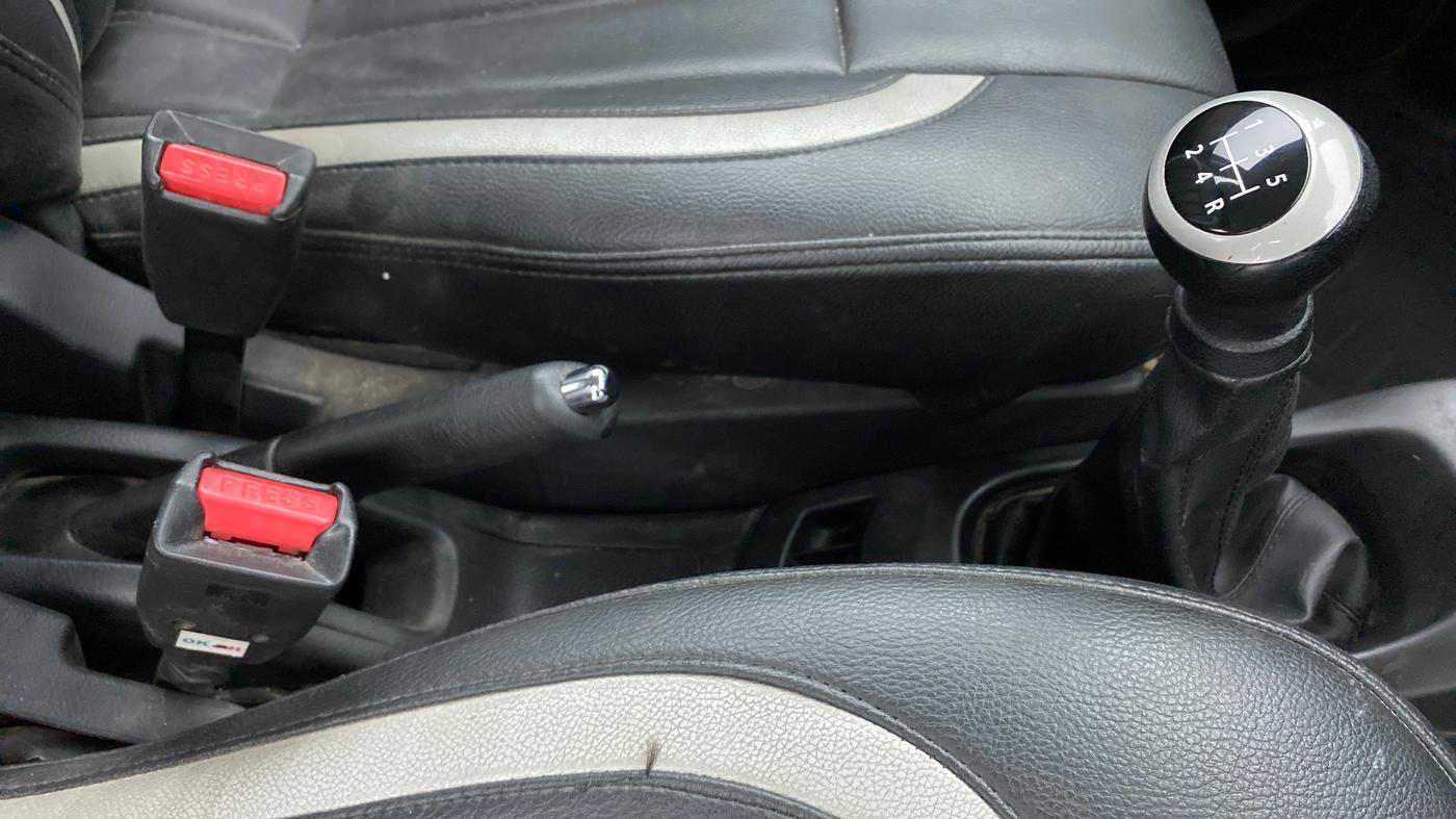 2017 Maruti Wagon R 1.0 VXI, Petrol, Manual, 41,326 km, Gear Lever