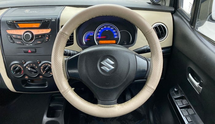 2017 Maruti Wagon R 1.0 VXI, Petrol, Manual, 41,326 km, Steering Wheel Close Up