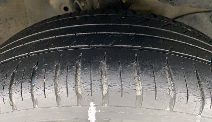 2013 Honda City S MT PETROL, Petrol, Manual, 30,372 km, Right Front Tyre Tread