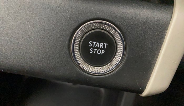 2020 Renault TRIBER RXZ AMT, Petrol, Automatic, 43,310 km, Keyless Start/ Stop Button