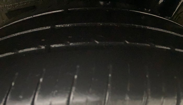 2013 Hyundai Grand i10 SPORTZ 1.1 CRDI, Diesel, Manual, 67,234 km, Left Rear Tyre Tread
