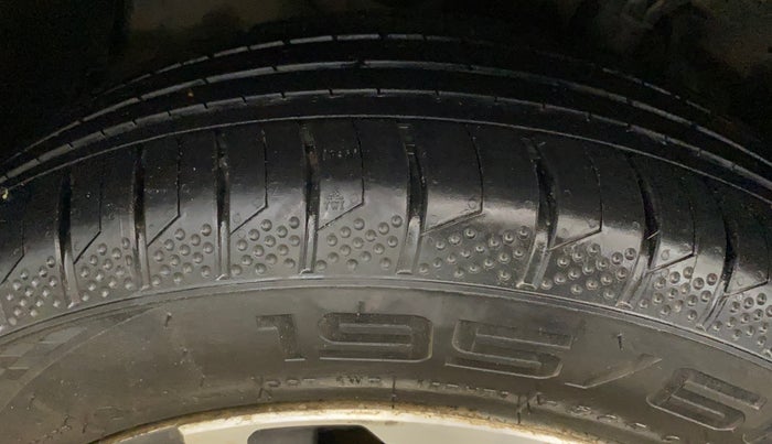2017 Honda WR-V 1.2L I-VTEC VX MT, Petrol, Manual, 70,657 km, Left Front Tyre Tread