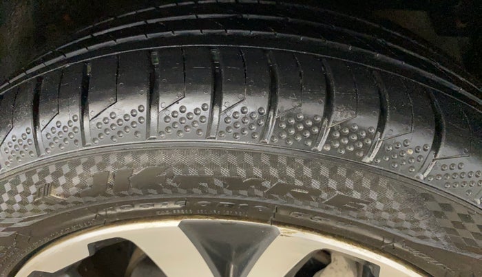 2017 Honda WR-V 1.2L I-VTEC VX MT, Petrol, Manual, 70,657 km, Right Front Tyre Tread