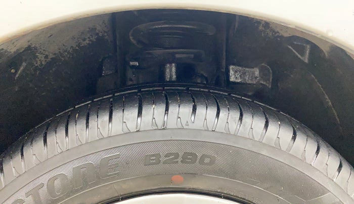 2017 Tata TIGOR XT PETROL, Petrol, Manual, 65,026 km, Right Front Tyre Tread