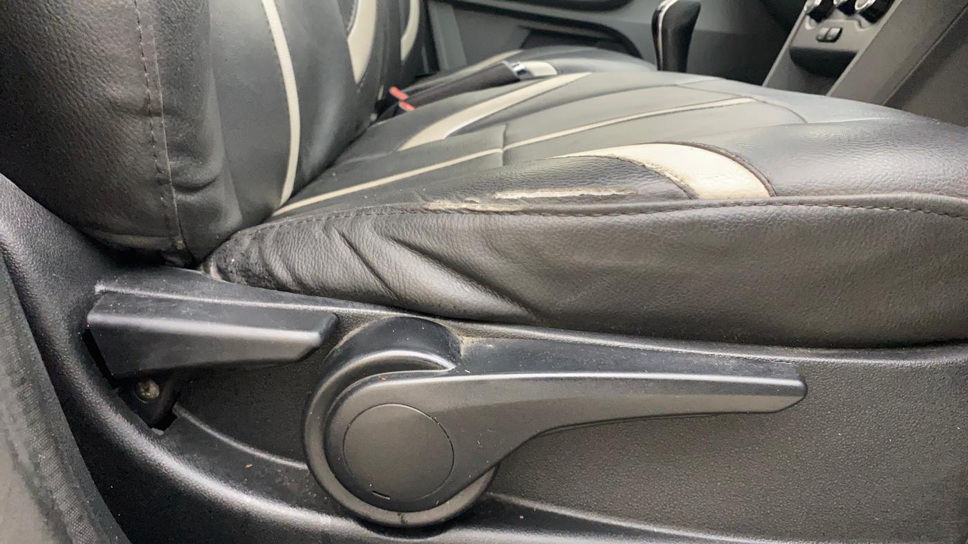 2017 Tata TIGOR XT PETROL, Petrol, Manual, 65,026 km, Driver Side Adjustment Panel