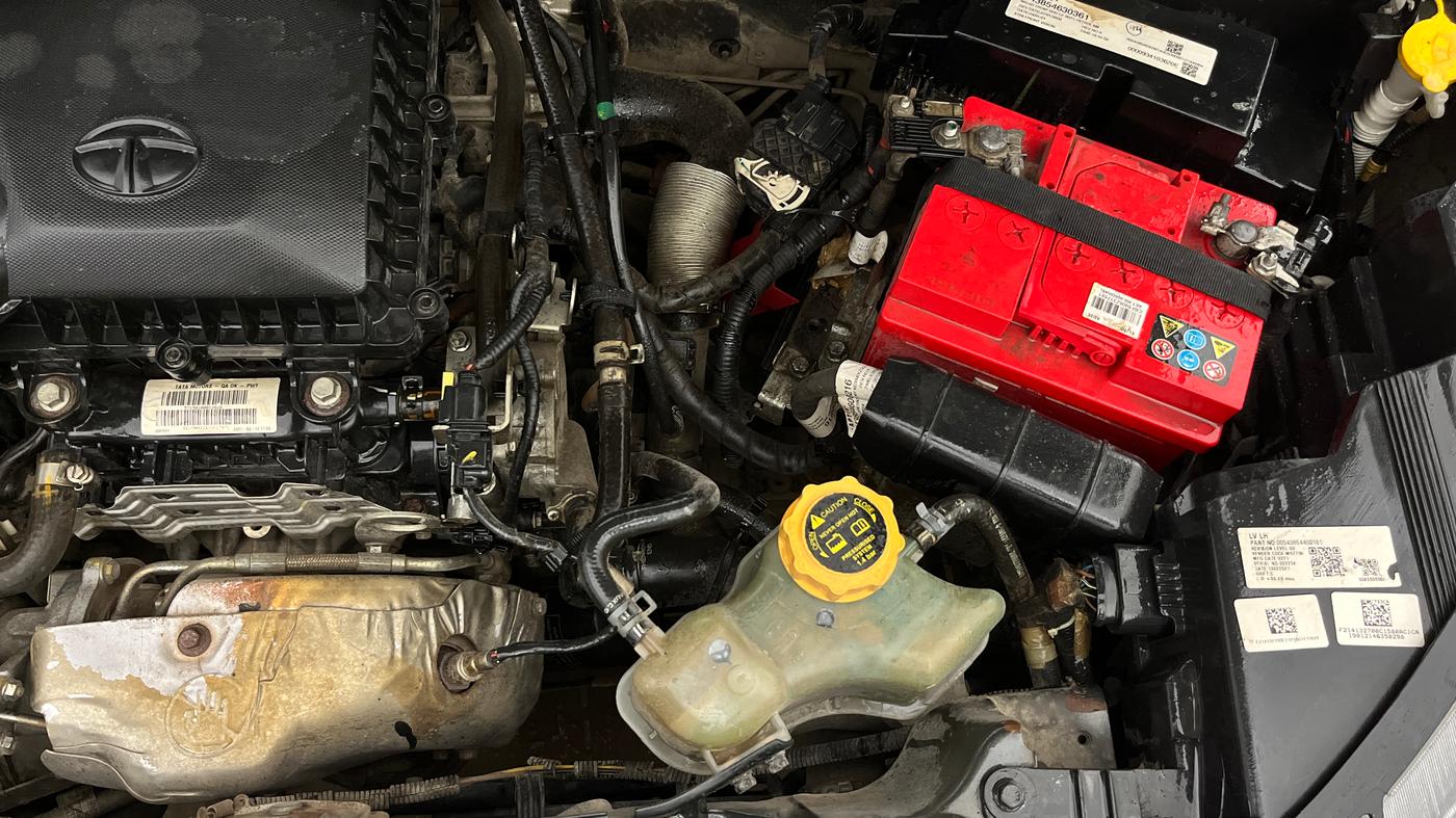 2021 Tata NEXON XM PETROL, Petrol, Manual, 50,666 km, Engine View - Left
