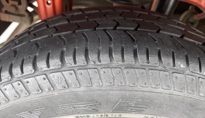 2014 Maruti Alto K10 VXI P, Petrol, Manual, 35,313 km, Right Rear Tyre Tread