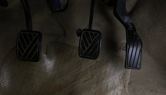 2016 Maruti Ertiga VXI, Petrol, Manual, 35,044 km, Pedals