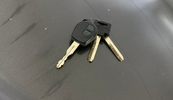 2016 Maruti Ertiga VXI, Petrol, Manual, 35,044 km, Key Close Up