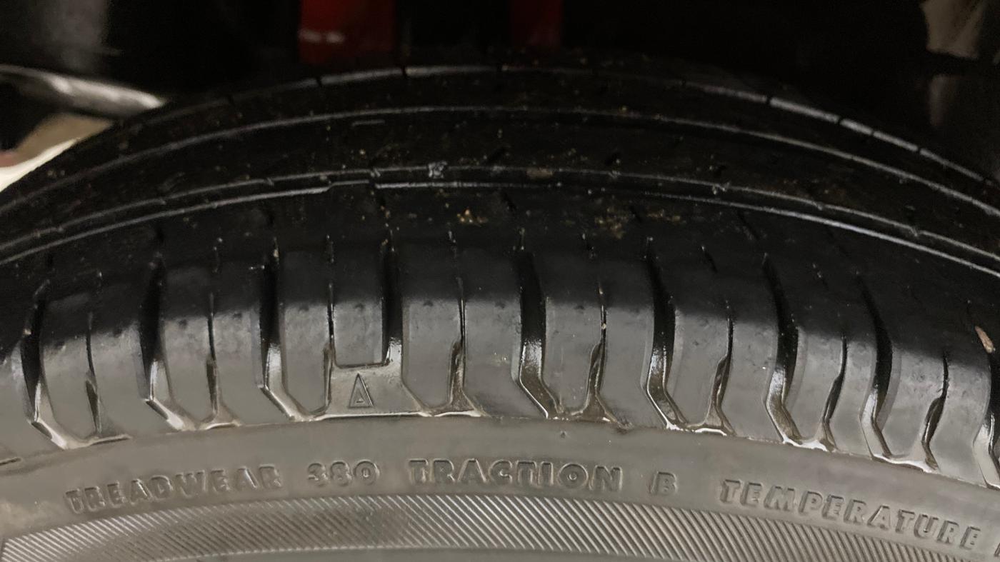 2019 Maruti Swift VXI, Petrol, Manual, 66,398 km, Right Rear Tyre Tread