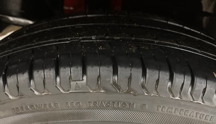 2019 Maruti Swift VXI, Petrol, Manual, 66,398 km, Right Rear Tyre Tread