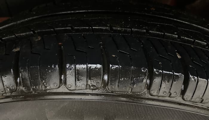 2019 Maruti Swift VXI, Petrol, Manual, 66,398 km, Left Rear Tyre Tread