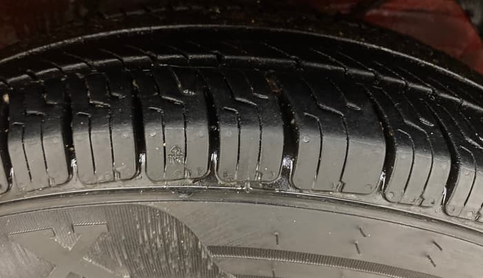 2019 Maruti Swift VXI, Petrol, Manual, 66,398 km, Right Front Tyre Tread
