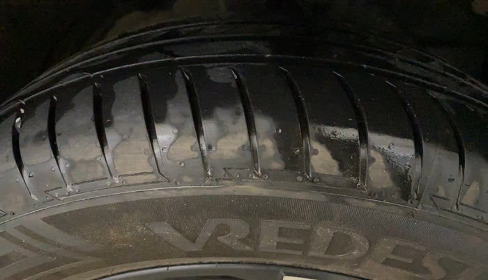 2020 MG HECTOR PLUS SHARP 1.5 PETROL TURBO DCT 6-STR, Petrol, Automatic, 55,286 km, Right Front Tyre Tread