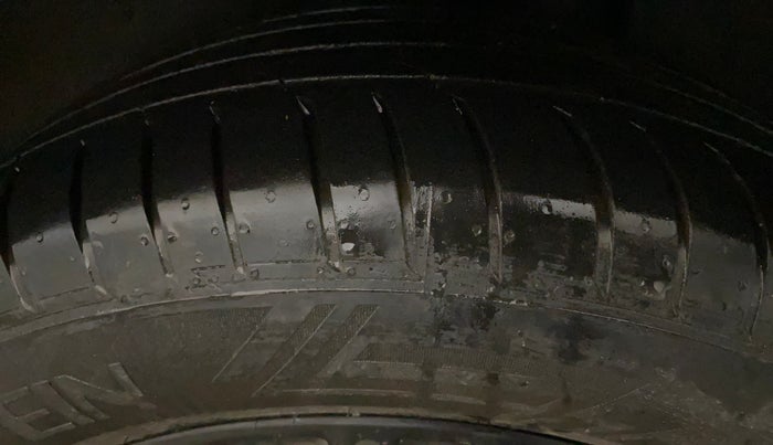 2020 MG HECTOR PLUS SHARP 1.5 PETROL TURBO DCT 6-STR, Petrol, Automatic, 55,286 km, Left Rear Tyre Tread