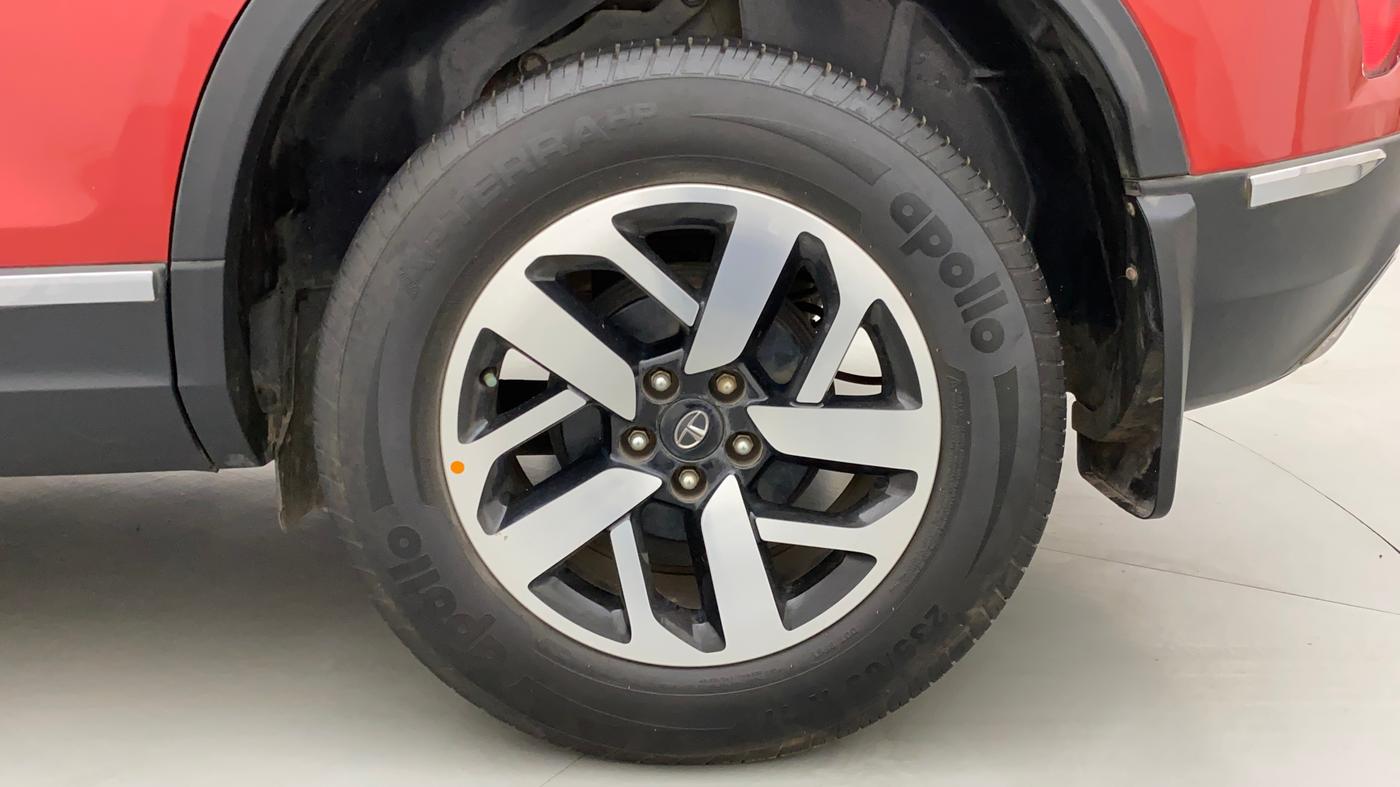 2020 Tata Harrier XZ PLUS 2.0L DUAL TONE, Diesel, Manual, 56,552 km, Left Rear Wheel