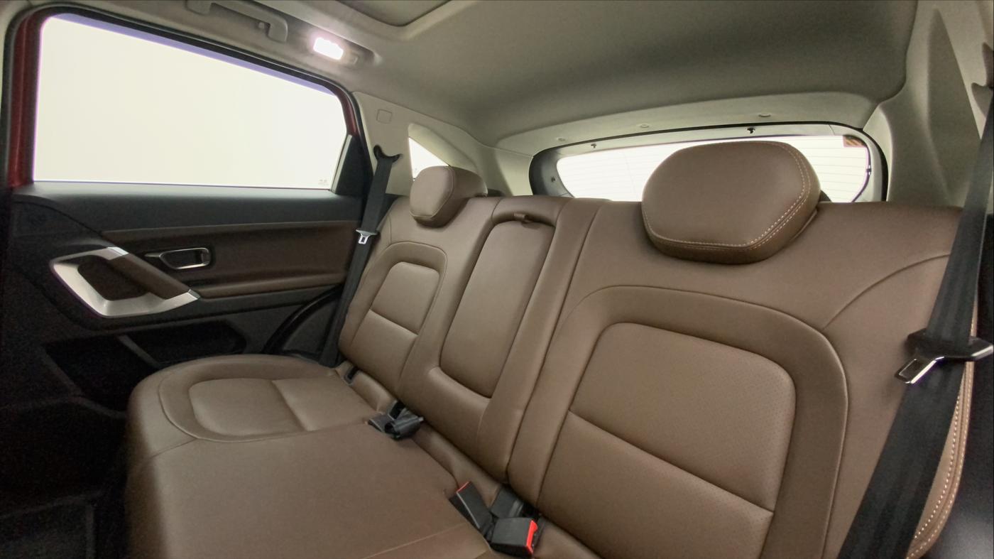 2020 Tata Harrier XZ PLUS 2.0L DUAL TONE, Diesel, Manual, 56,552 km, Right Side Rear Door Cabin