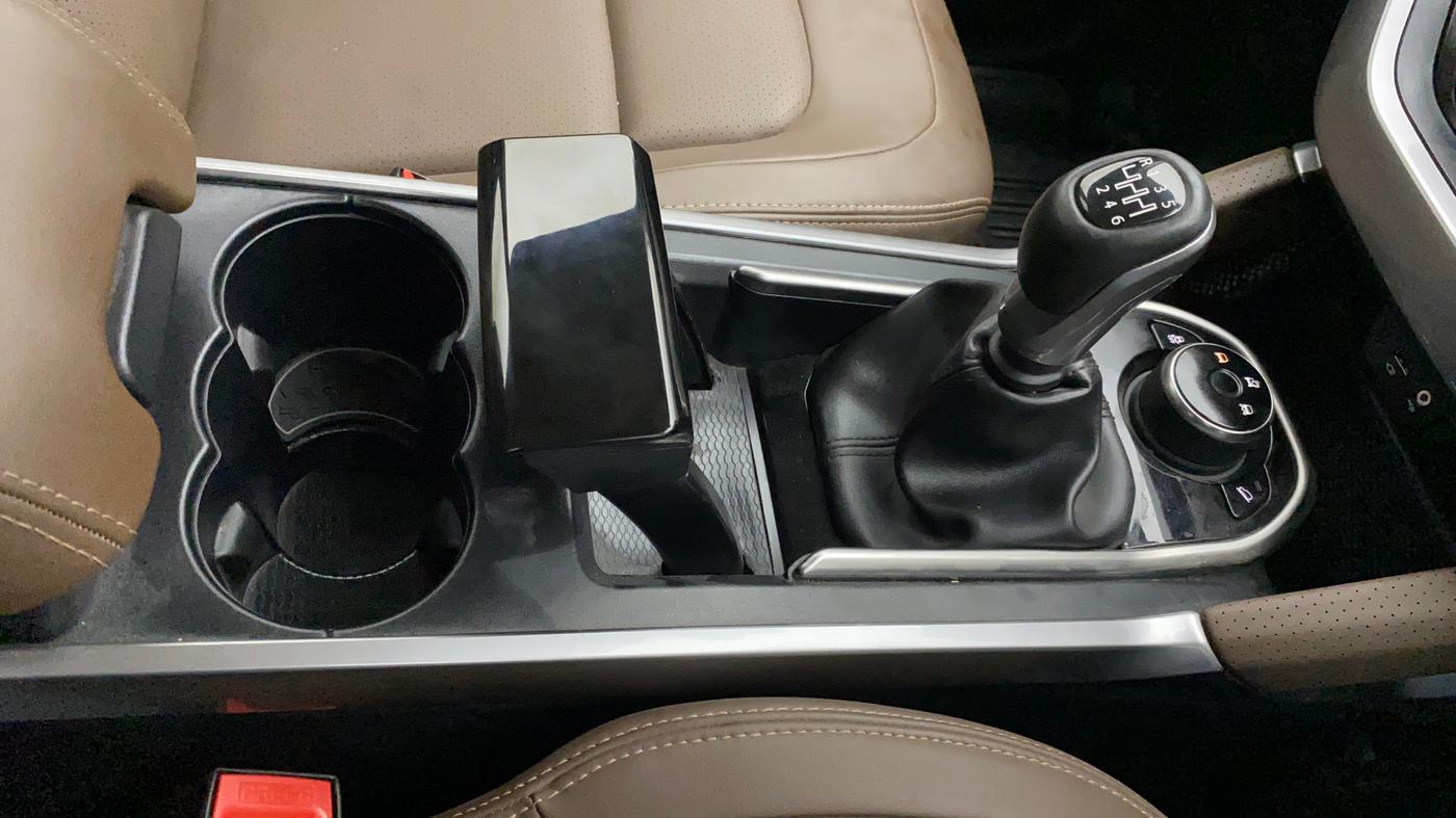 2020 Tata Harrier XZ PLUS 2.0L DUAL TONE, Diesel, Manual, 56,552 km, Gear Lever