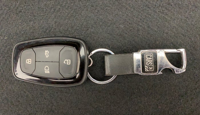 2020 Tata Harrier XZ PLUS 2.0L DUAL TONE, Diesel, Manual, 56,552 km, Key Close Up