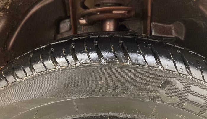 2017 Tata Tiago XT PETROL, Petrol, Manual, 80,203 km, Right Front Tyre Tread