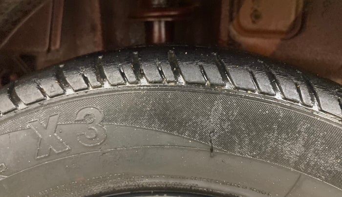 2017 Tata Tiago XT PETROL, Petrol, Manual, 80,203 km, Right Rear Tyre Tread