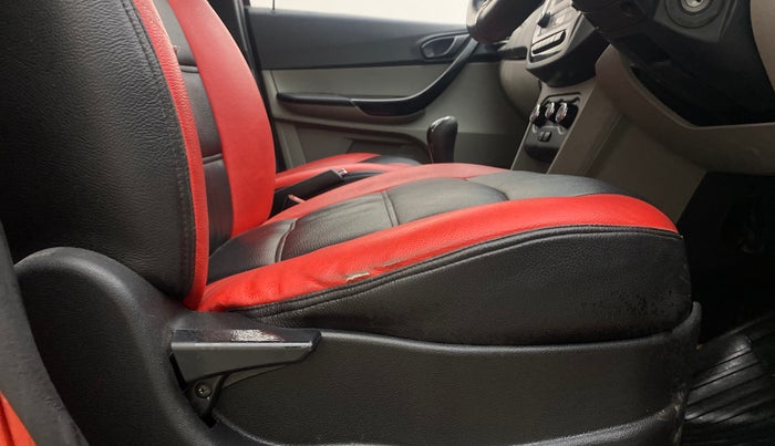 2017 Tata Tiago XT PETROL, Petrol, Manual, 80,203 km, Driver Side Adjustment Panel