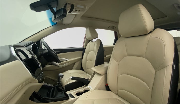 2021 MG HECTOR SHARP HYBRID 1.5 PETROL, Petrol, Manual, 30,233 km, Right Side Front Door Cabin