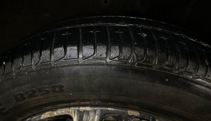 2022 Maruti Celerio ZXI PLUS, Petrol, Manual, 21,689 km, Right Front Tyre Tread