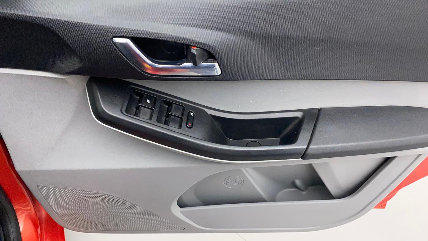 2021 Tata Tiago XZA PLUS DUAL TONE PETROL, Petrol, Automatic, 23,628 km, Driver Side Door Panels Control
