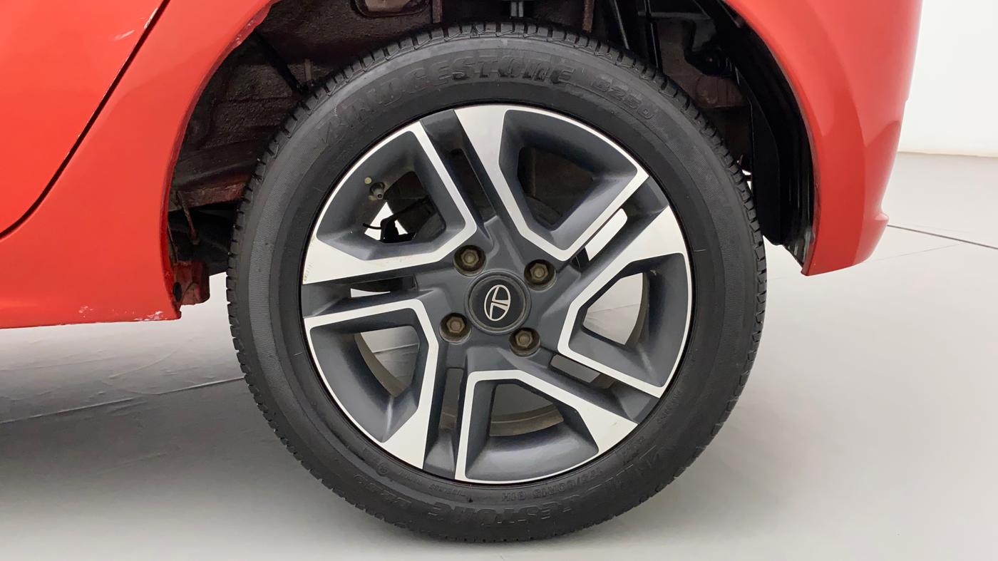 2021 Tata Tiago XZA PLUS DUAL TONE PETROL, Petrol, Automatic, 23,628 km, Left Rear Wheel