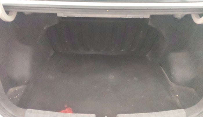 2015 Hyundai Xcent SX 1.2, Petrol, Manual, 78,231 km, Boot Inside