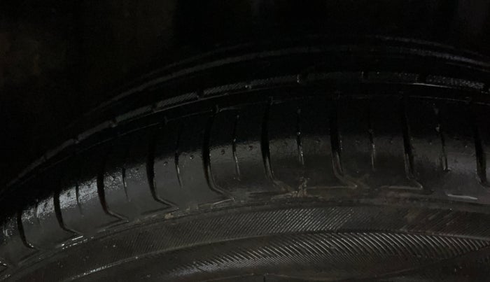 2022 Maruti Baleno ALPHA PETROL 1.2, Petrol, Manual, 27,350 km, Right Rear Tyre Tread