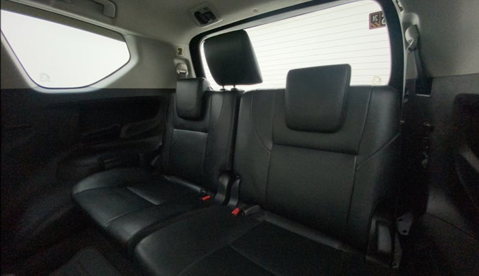 2016 Toyota Innova Crysta 2.4 ZX 7 STR, Diesel, Manual, 53,523 km, Third Seat Row ( optional )