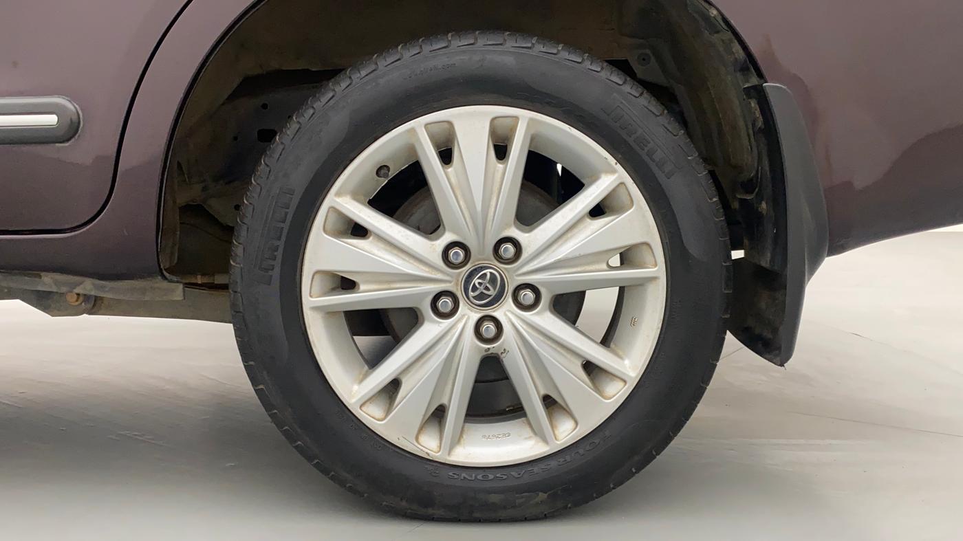 2016 Toyota Innova Crysta 2.4 ZX 7 STR, Diesel, Manual, 53,523 km, Left Rear Wheel