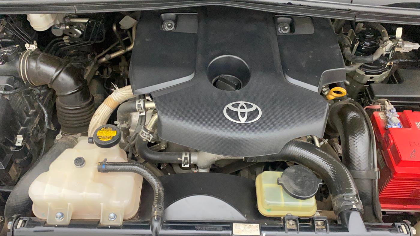 2016 Toyota Innova Crysta 2.4 ZX 7 STR, Diesel, Manual, 53,523 km, Open Bonet