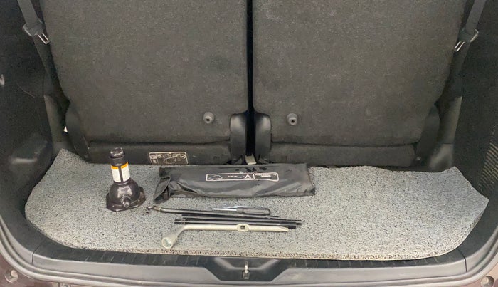 2016 Toyota Innova Crysta 2.4 ZX 7 STR, Diesel, Manual, 53,523 km, Boot Inside