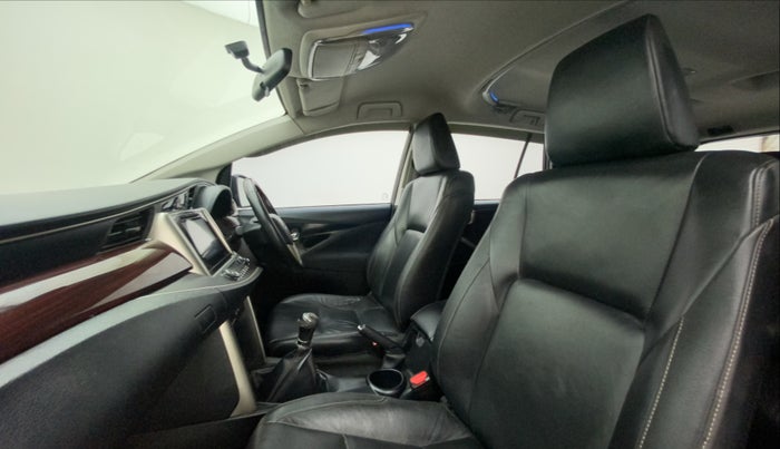 2016 Toyota Innova Crysta 2.4 ZX 7 STR, Diesel, Manual, 53,523 km, Right Side Front Door Cabin