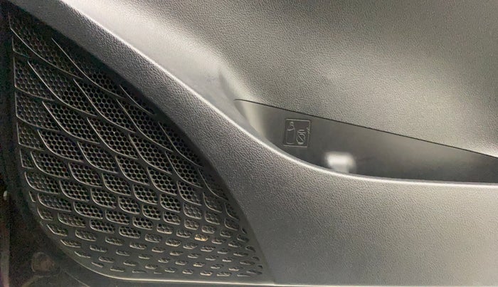 2016 Toyota Innova Crysta 2.4 ZX 7 STR, Diesel, Manual, 53,523 km, Speaker