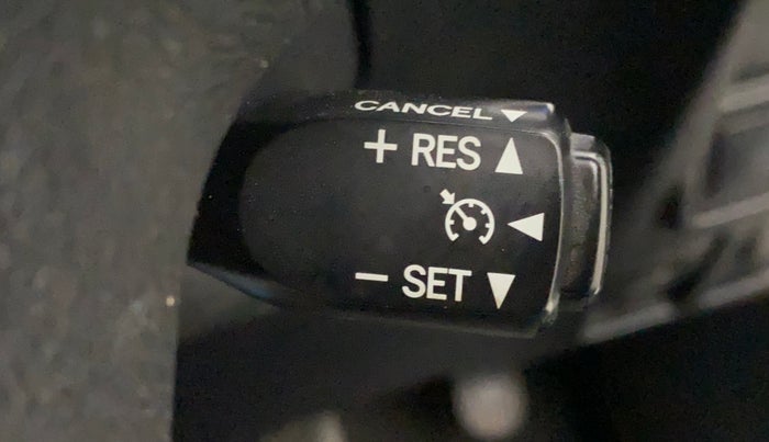 2016 Toyota Innova Crysta 2.4 ZX 7 STR, Diesel, Manual, 53,523 km, Adaptive Cruise Control